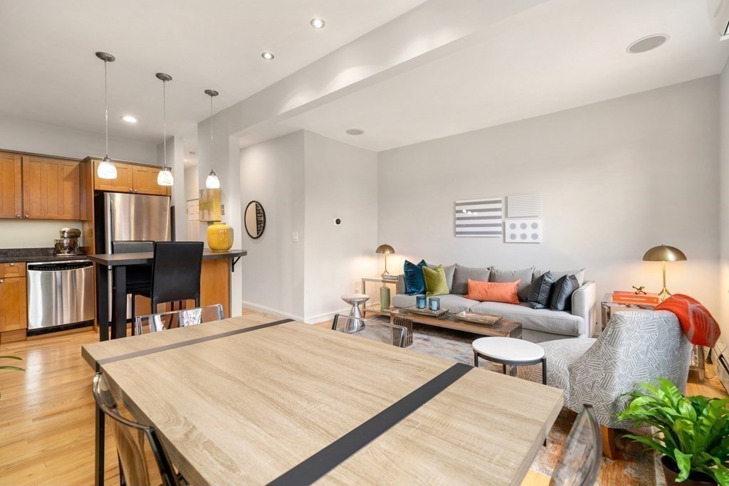 469 Shawmut Ave, South End