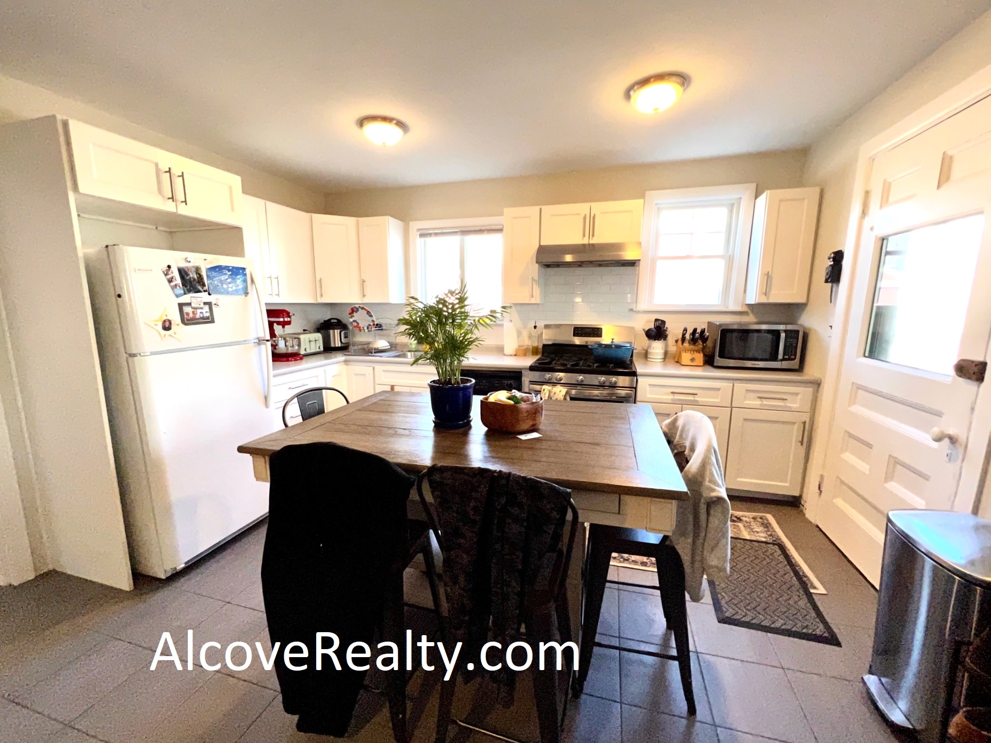 67 Willow Ave, Davis Square