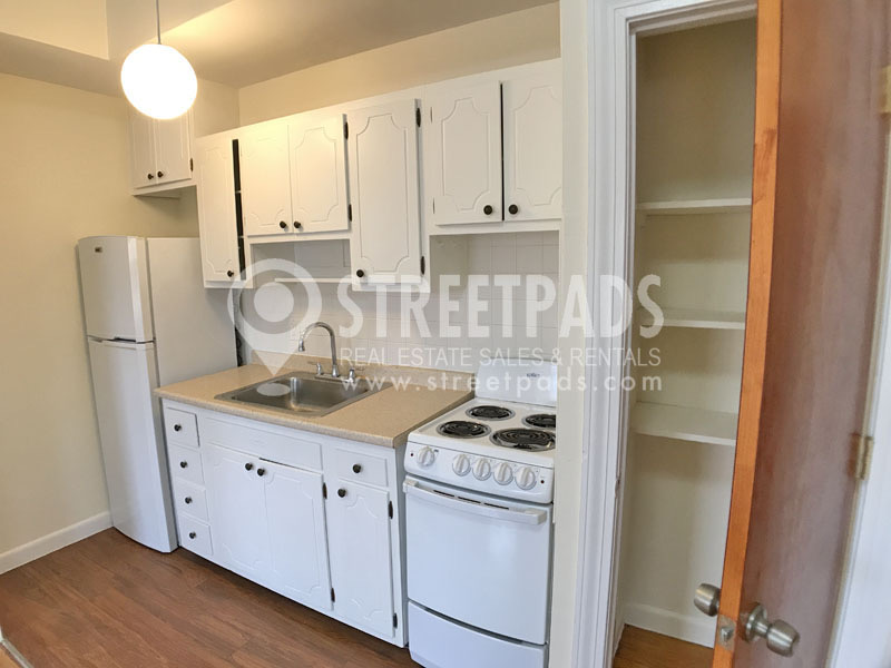 176 North Beacon St, Brighton