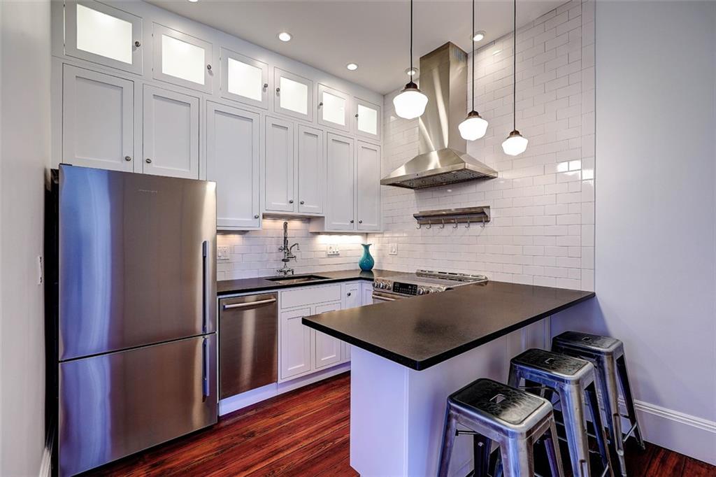 22 Halsey St, College Hill