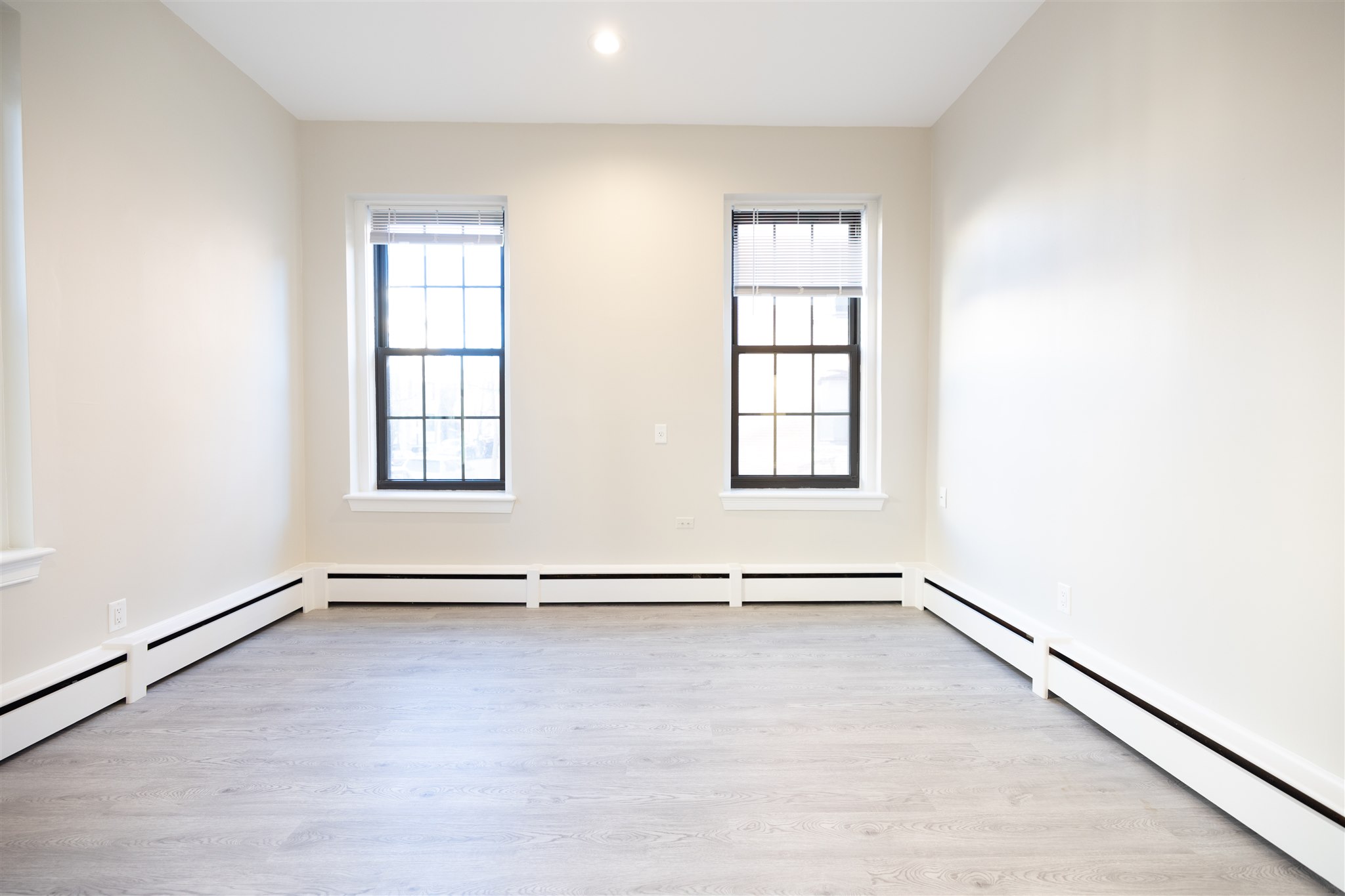 158 Saint Botolph St, Back Bay