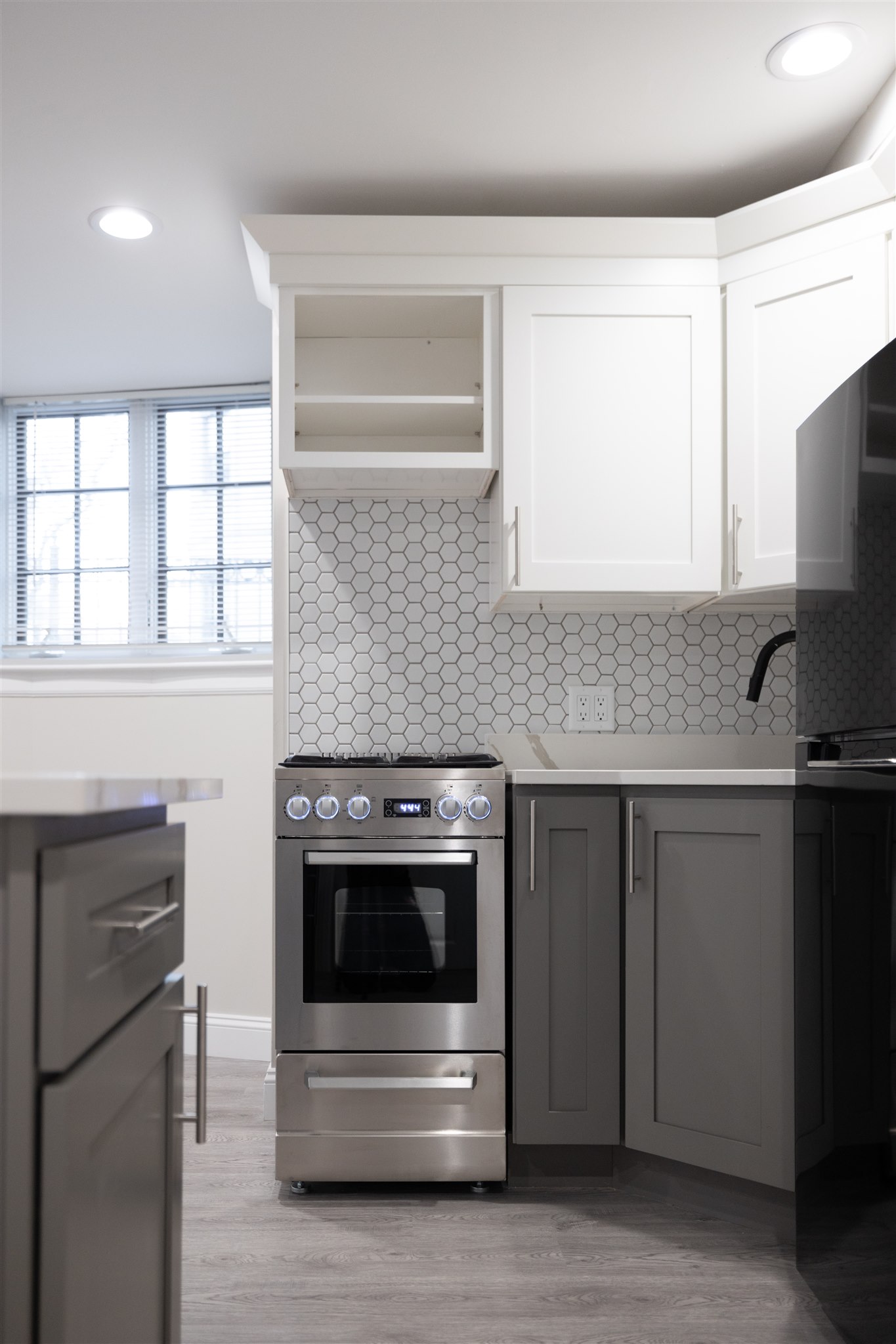 158 Saint Botolph St, Back Bay