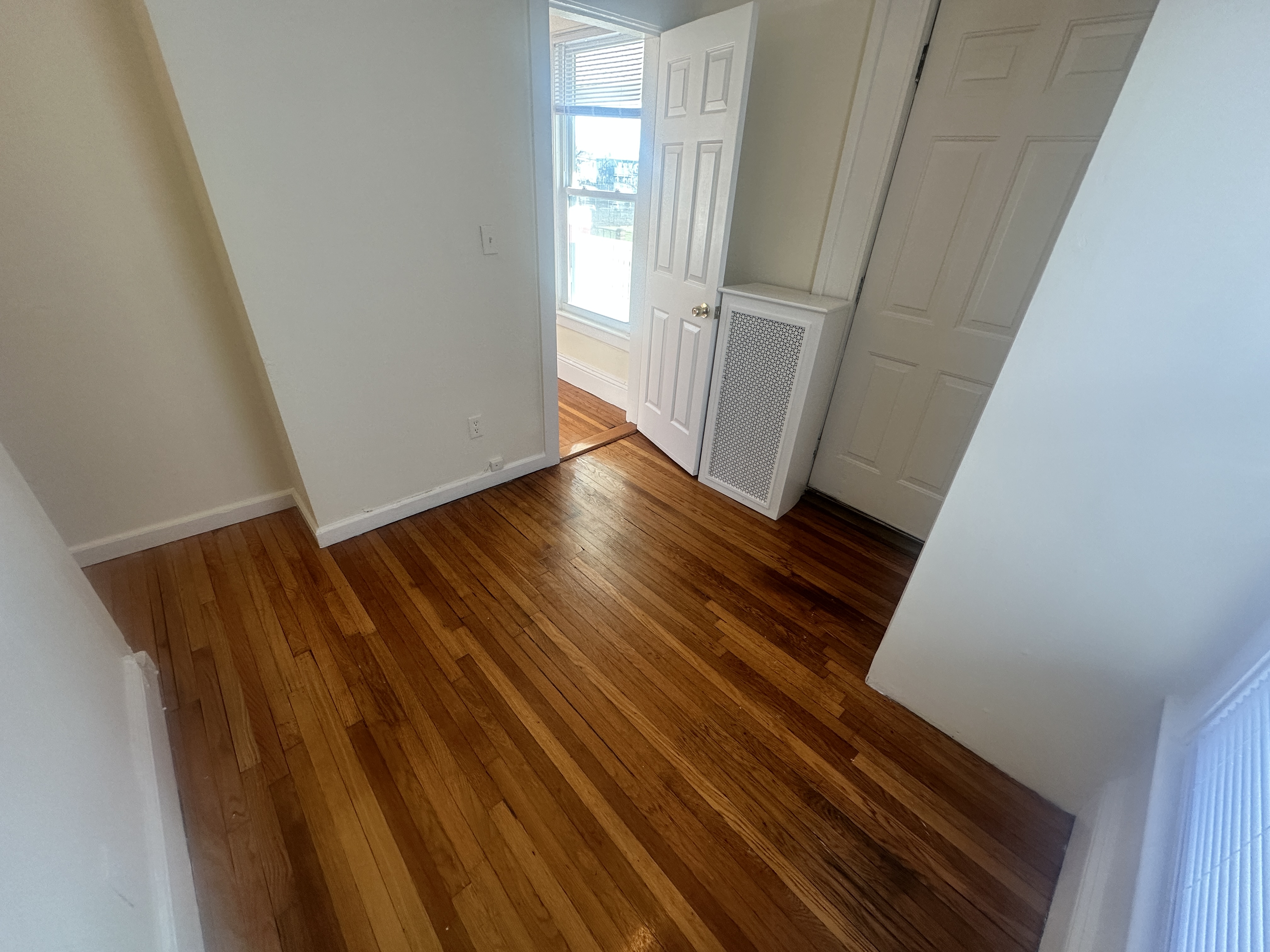 543 Broadway, Magoun Square