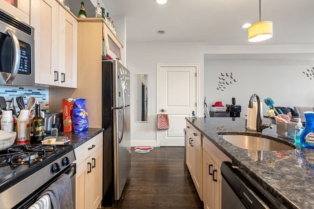 1435 Tremont St, Mission Hill