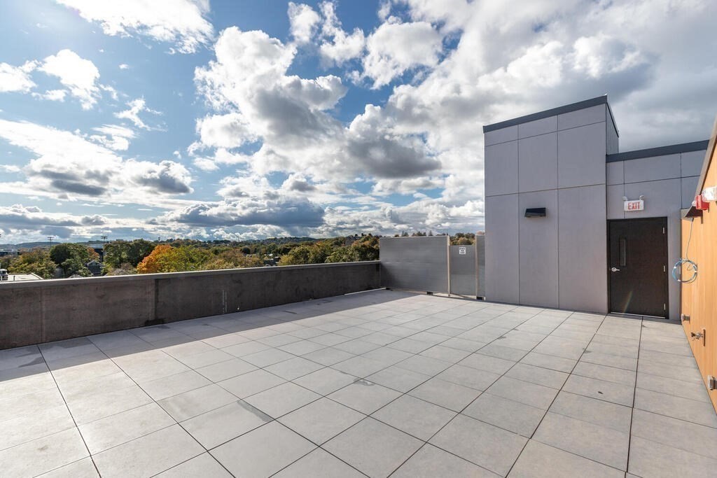 211 Green, Jamaica Plain