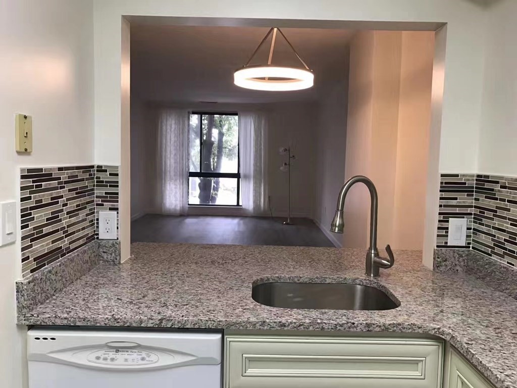 59 Brainerd Rd, Brighton