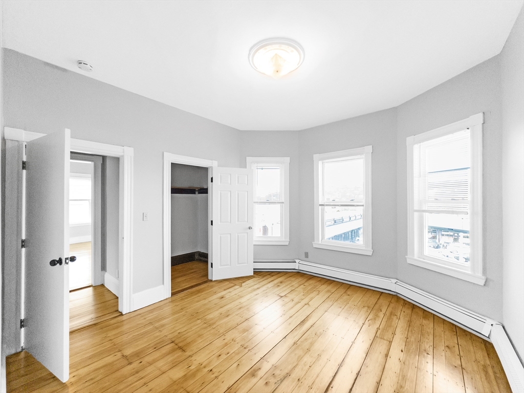 306 Centre St, Jamaica Plain