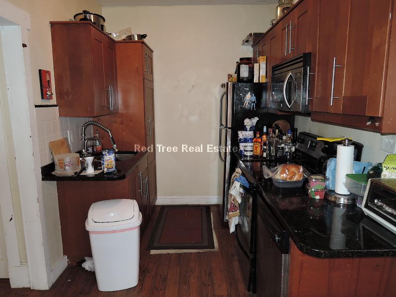 72 Hillside St, Mission Hill