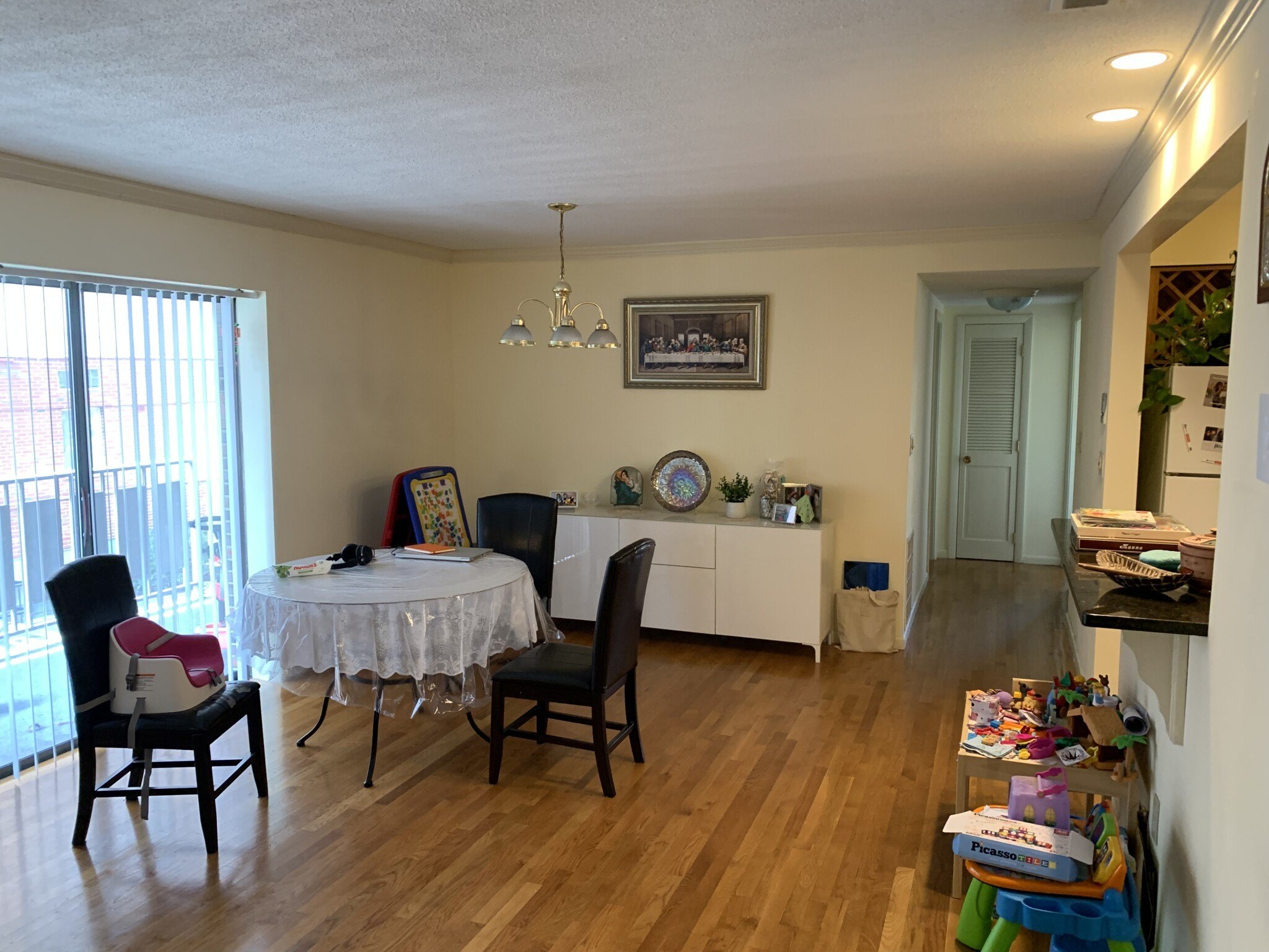 320 Hammond Pond Pkwy, Chestnut Hill