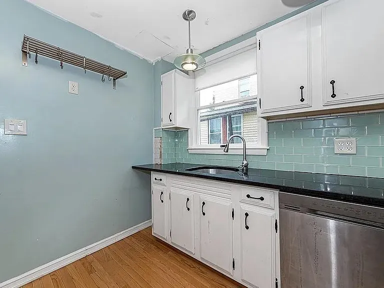 14 Eldora St, Mission Hill