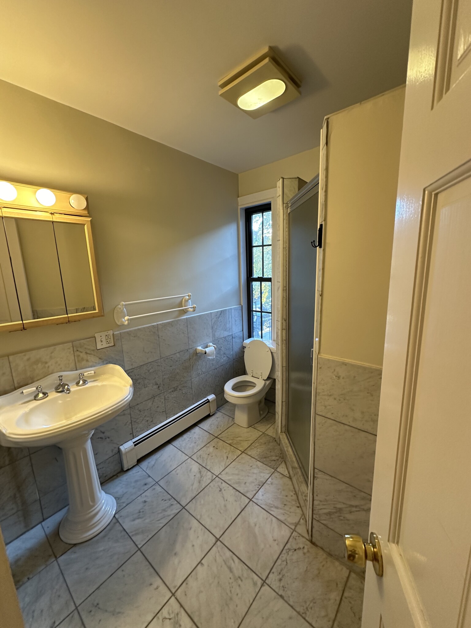 57 Gainsborough St, Fenway