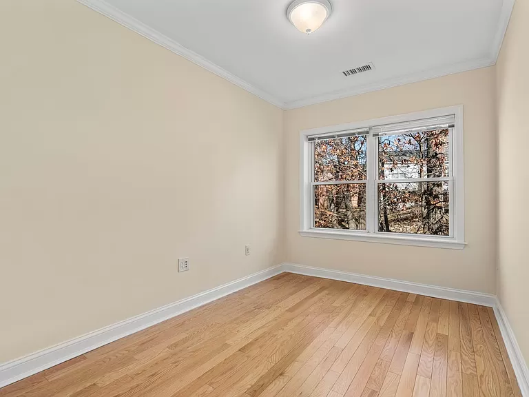 252 Independence, Brighton