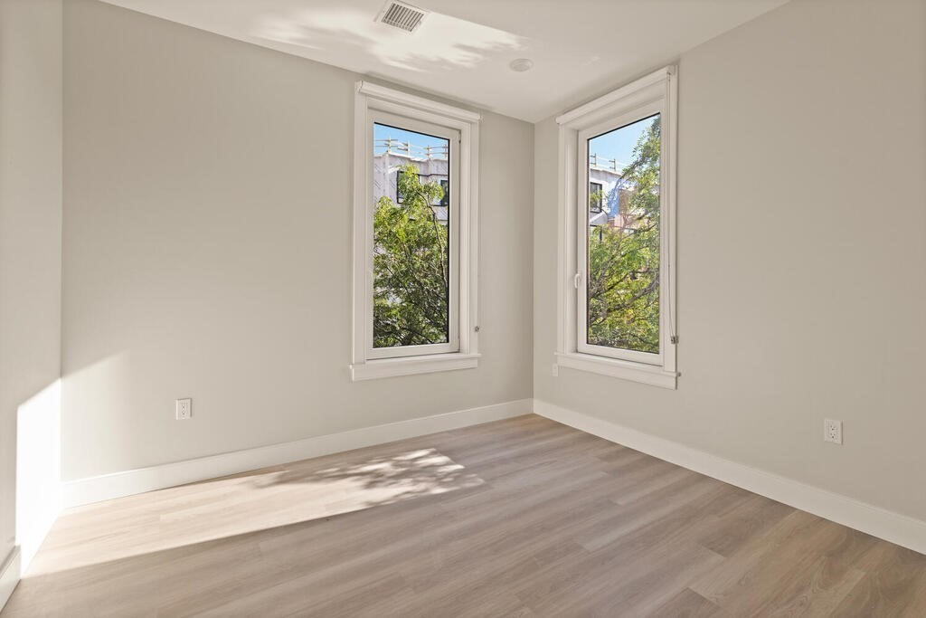 211 Green, Jamaica Plain