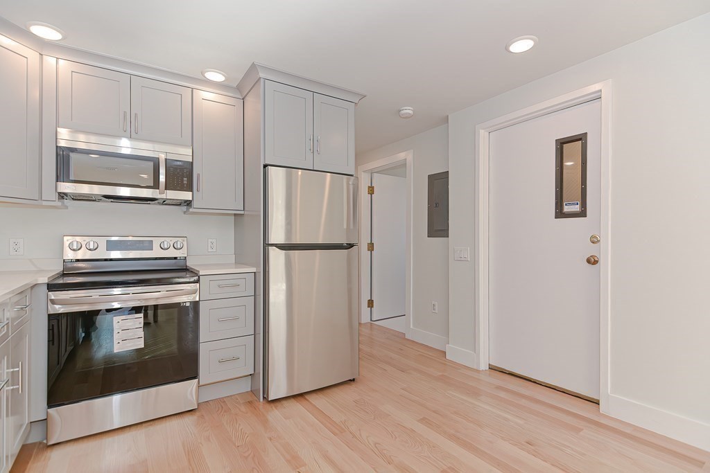 1674 Beacon St, Coolidge Corner