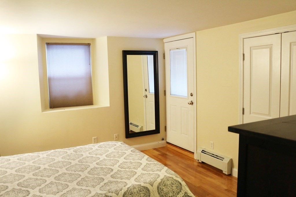 85 Rockview St, Jamaica Plain