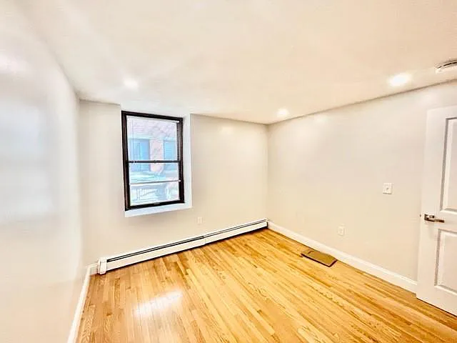 109 Fulton St, North End