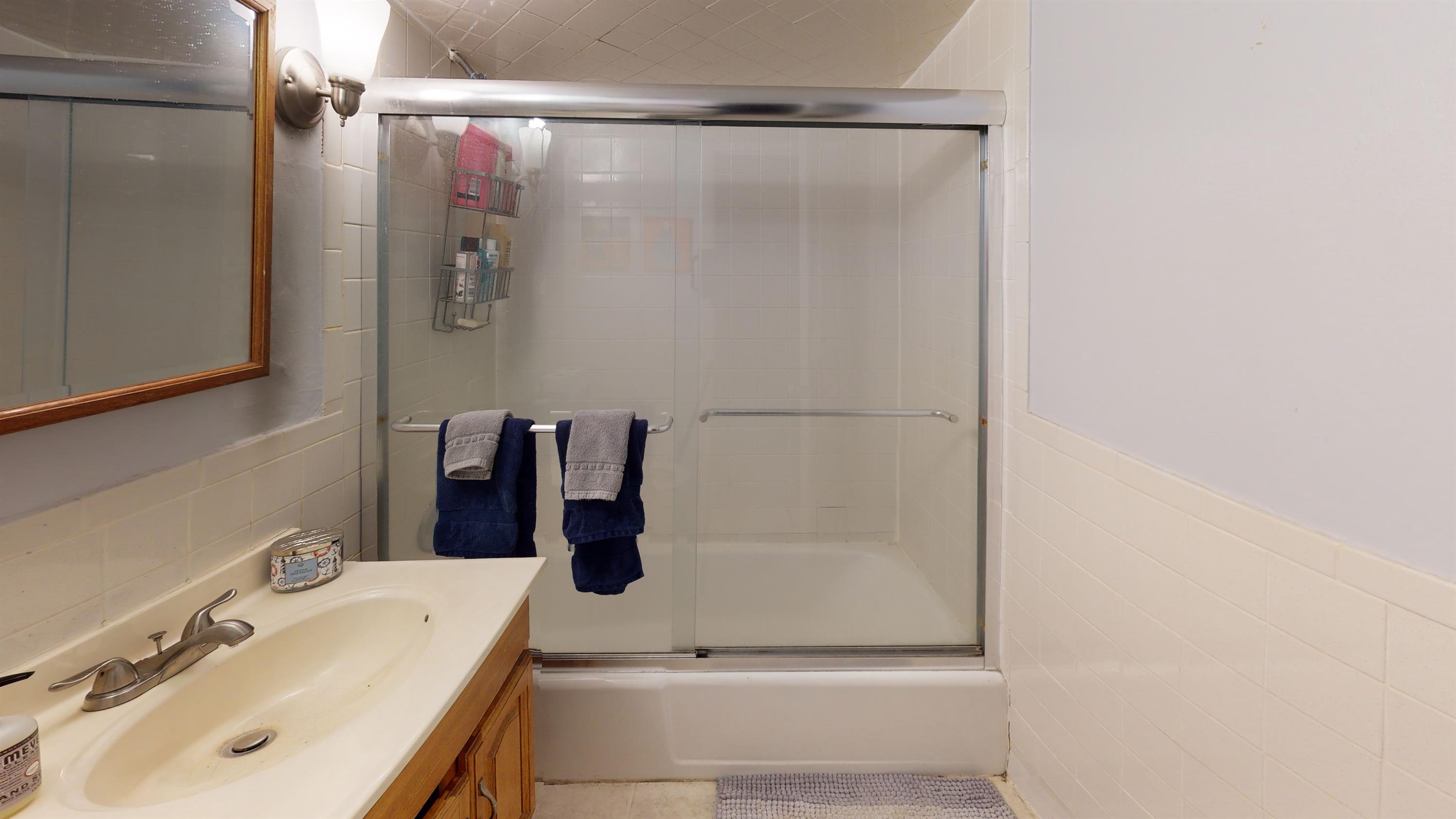 64 West Cedar St, Beacon Hill