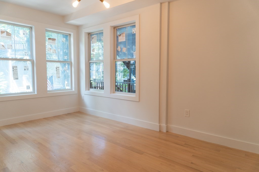 280 Chelsea St, East Boston