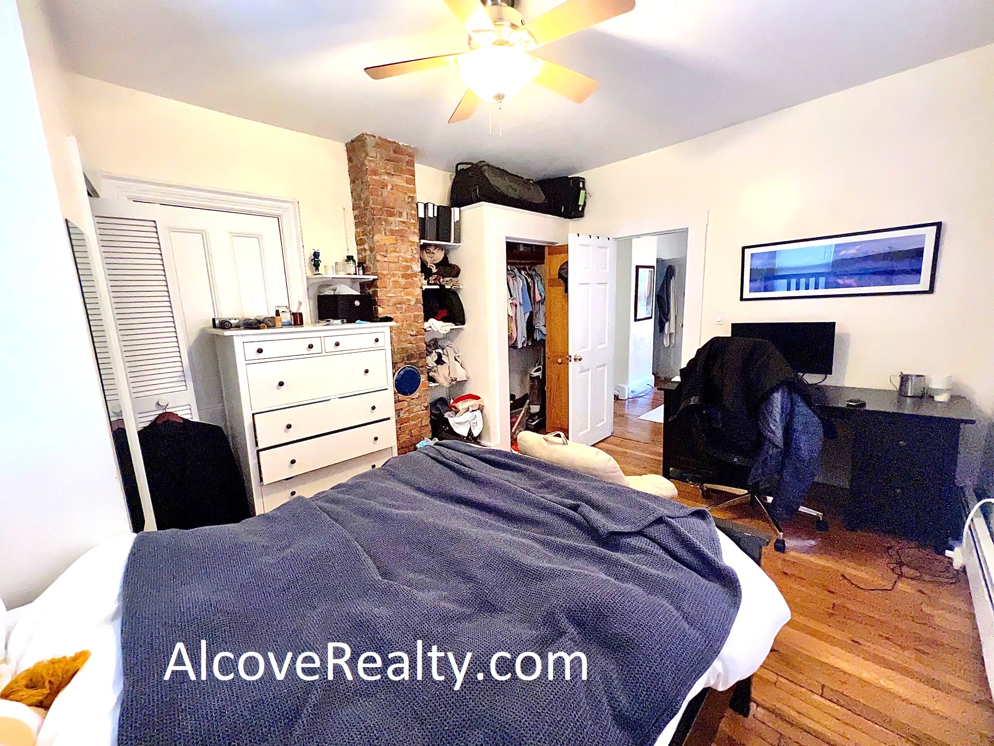 2 Walker Ct, Harvard Square