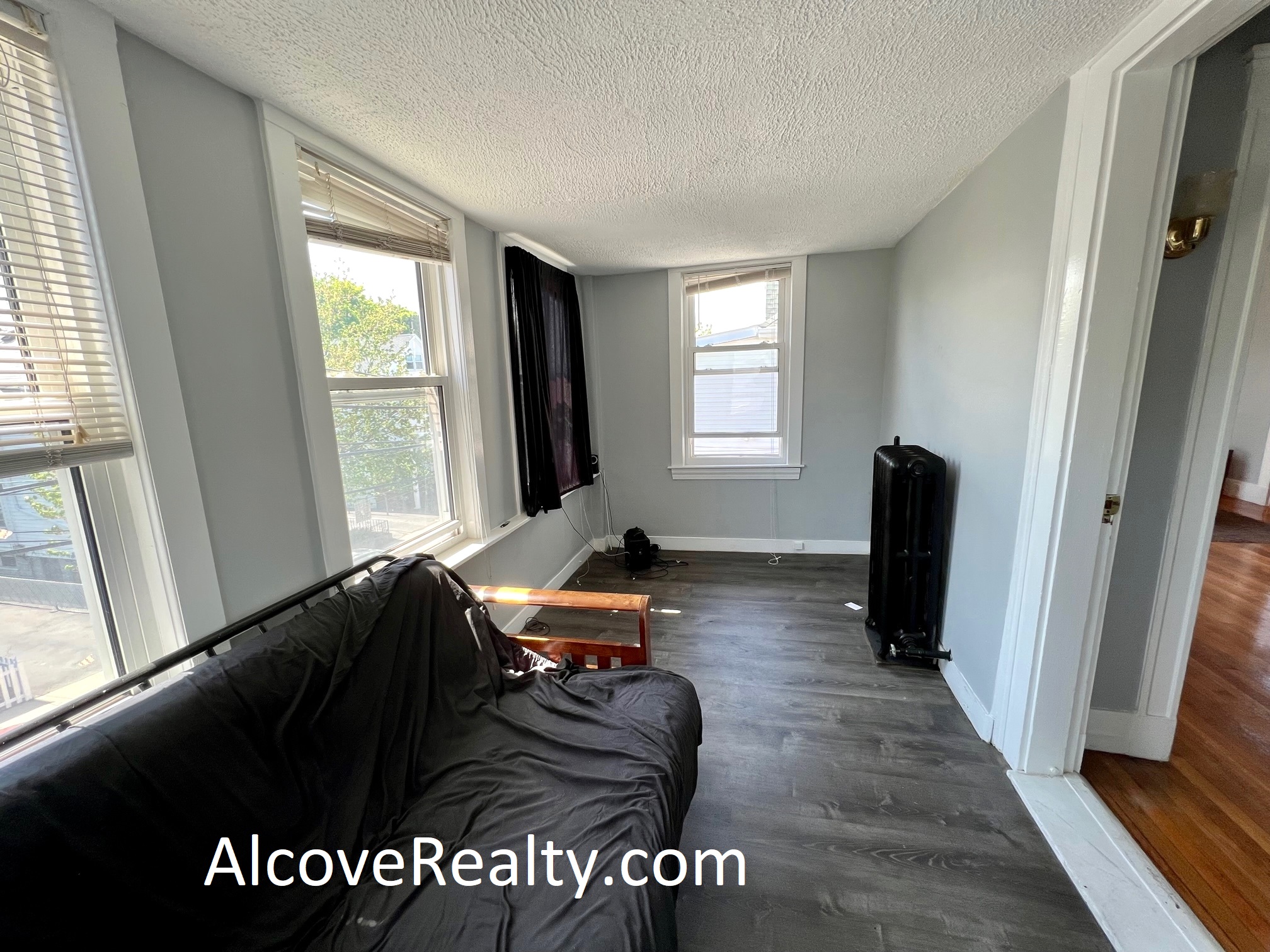 39 Sterling St, Teele Square