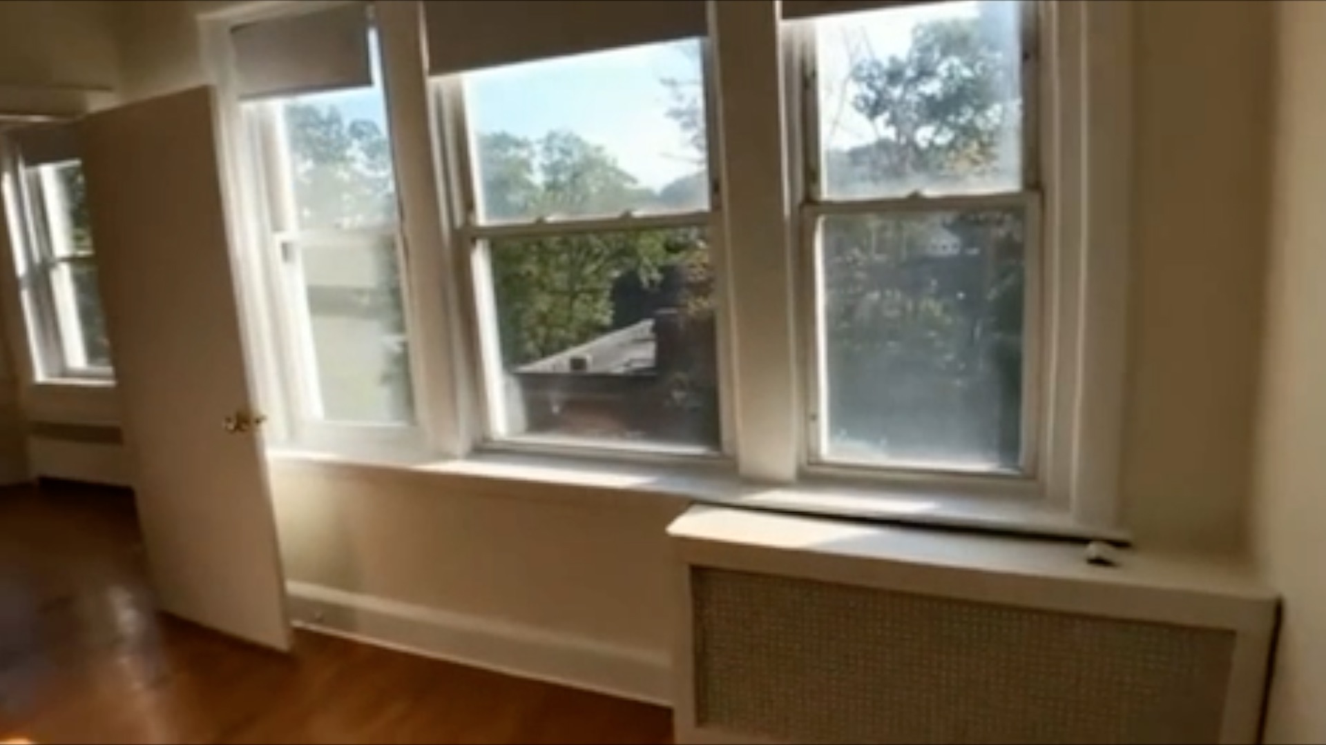 33 Lancaster Ter, Washington Square