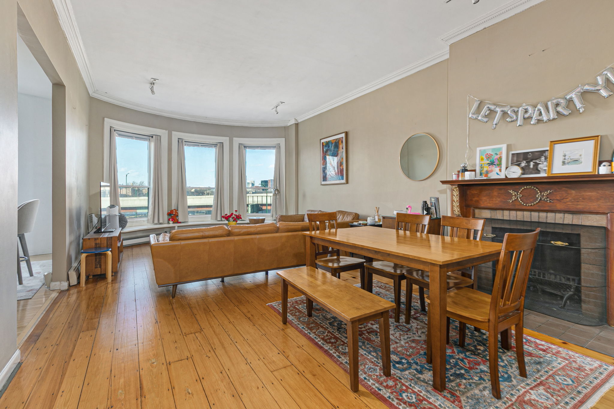 7 Bay State Rd, Back Bay