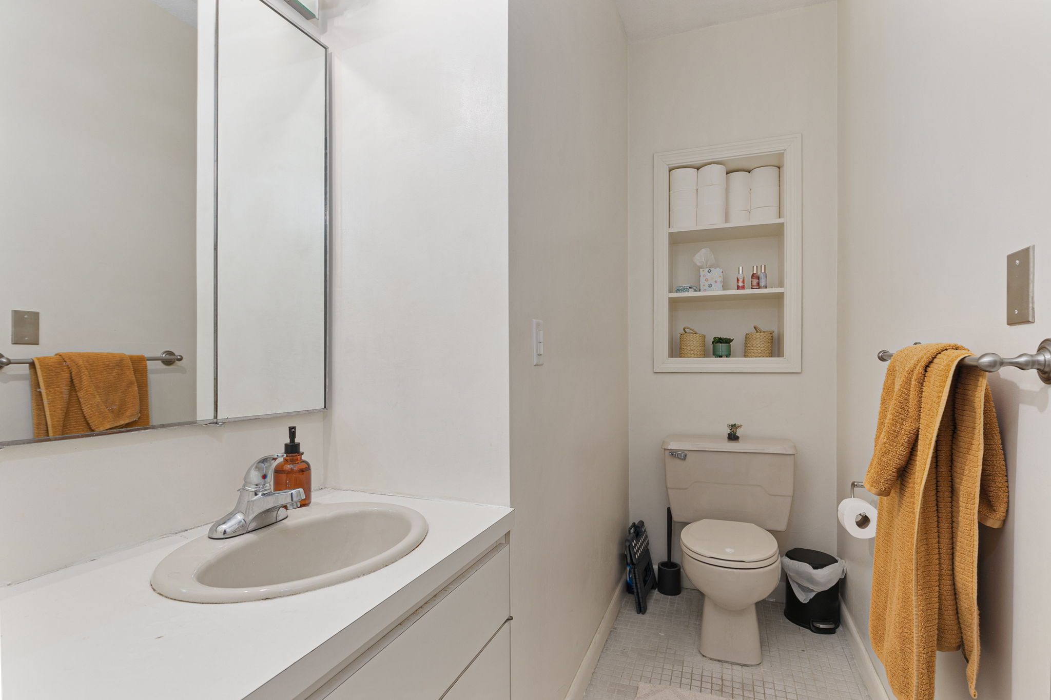 7 Bay State Rd, Back Bay