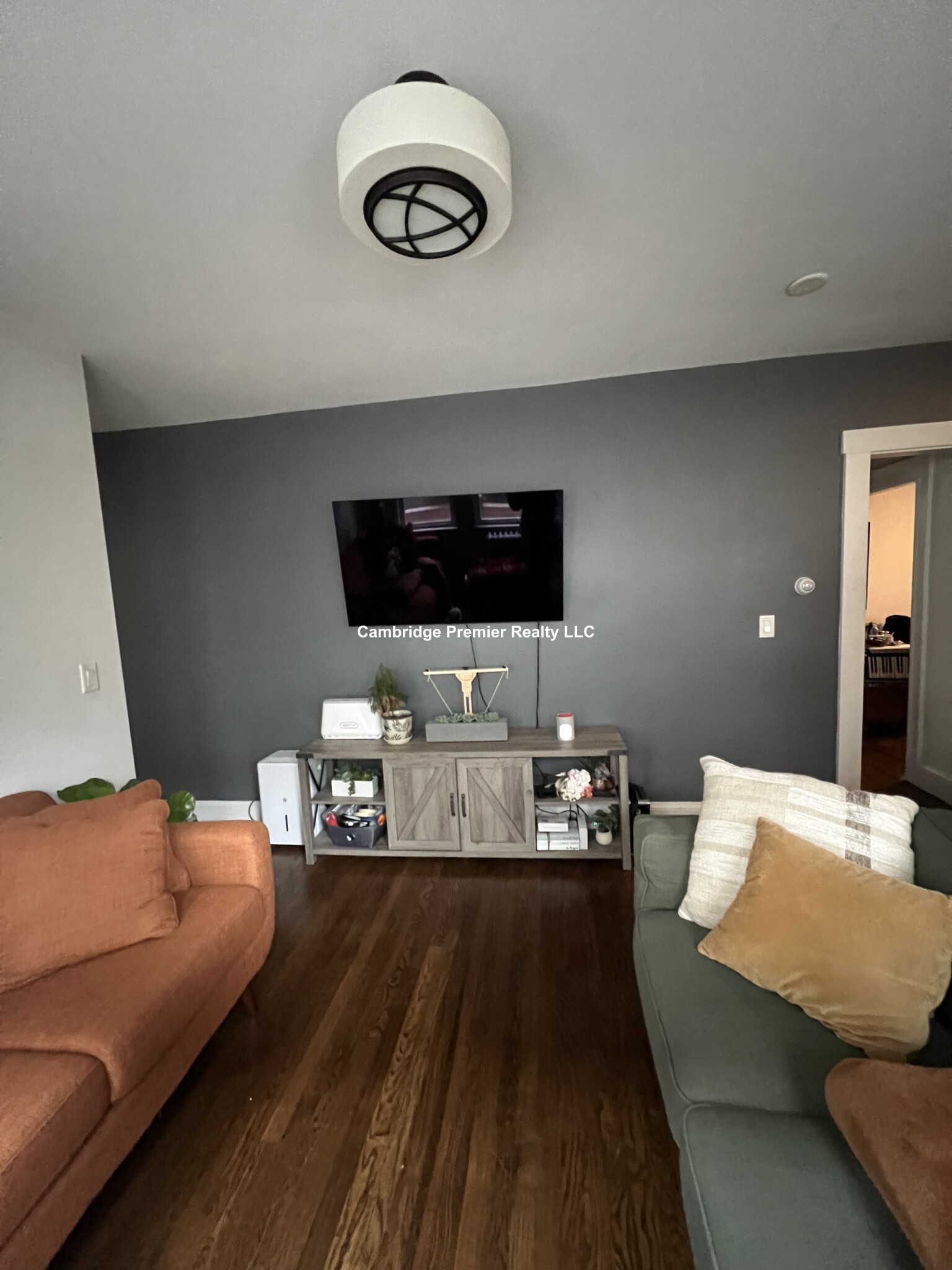 7 Fenno St, Neighborhood Nine