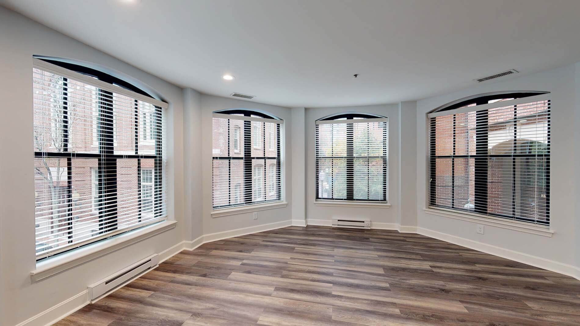 7 Harcourt St, Back Bay