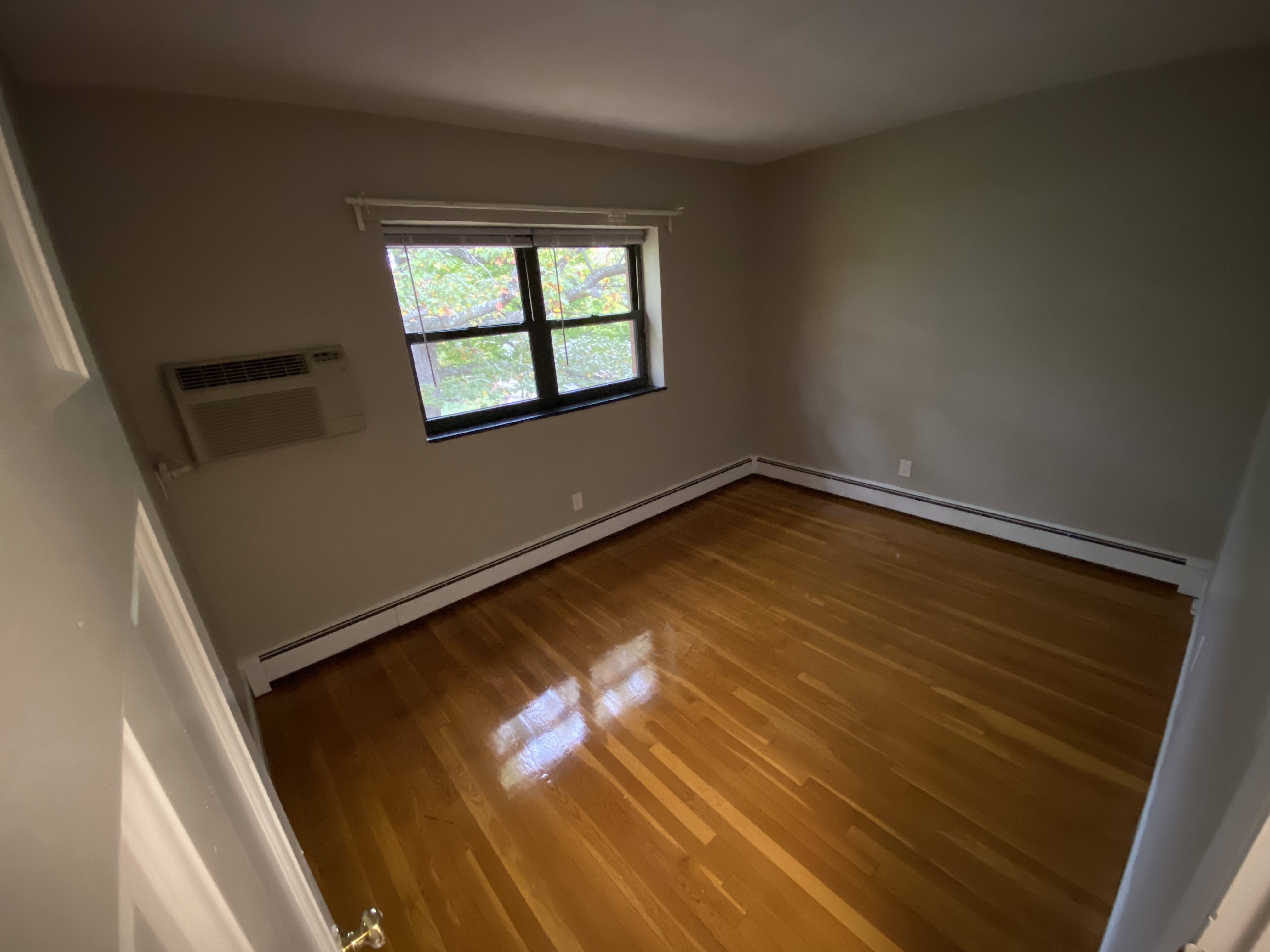 290 Grove St, Newton