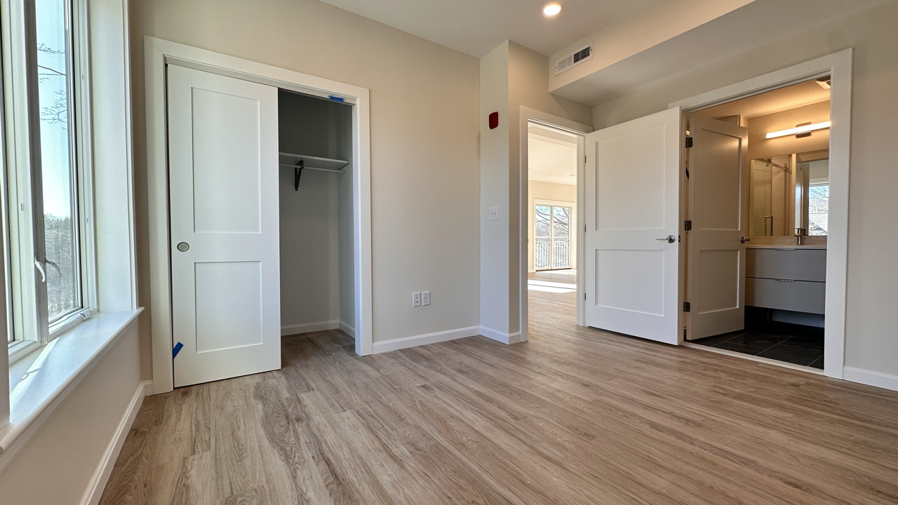 458 Washington St, Brighton