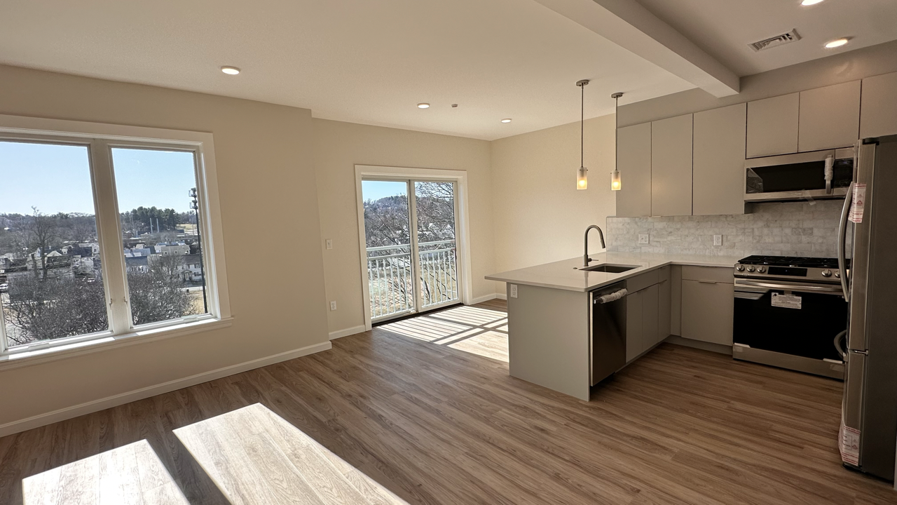 458 Washington St, Brighton