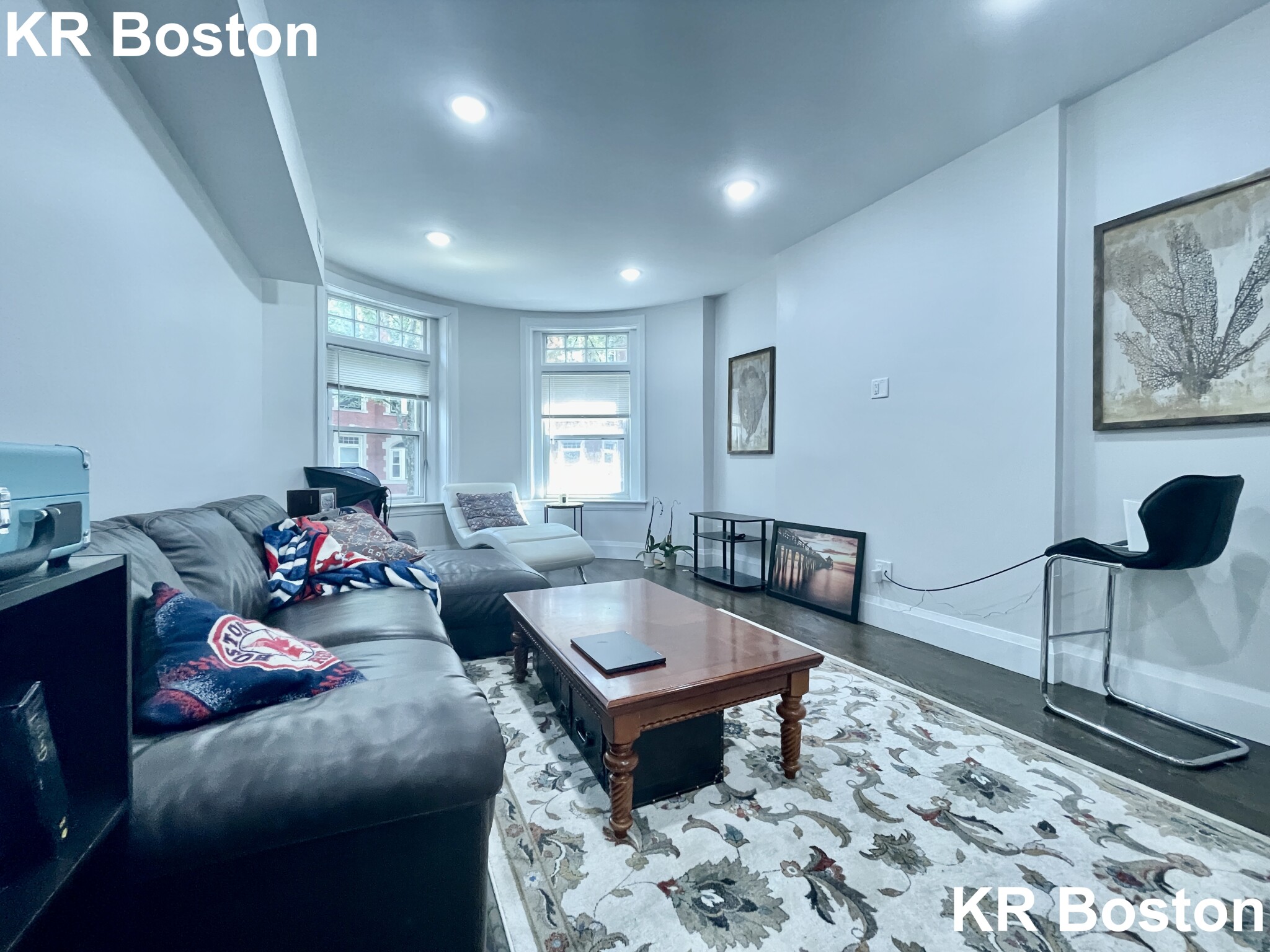 8 Strathmore Rd, Washington Square