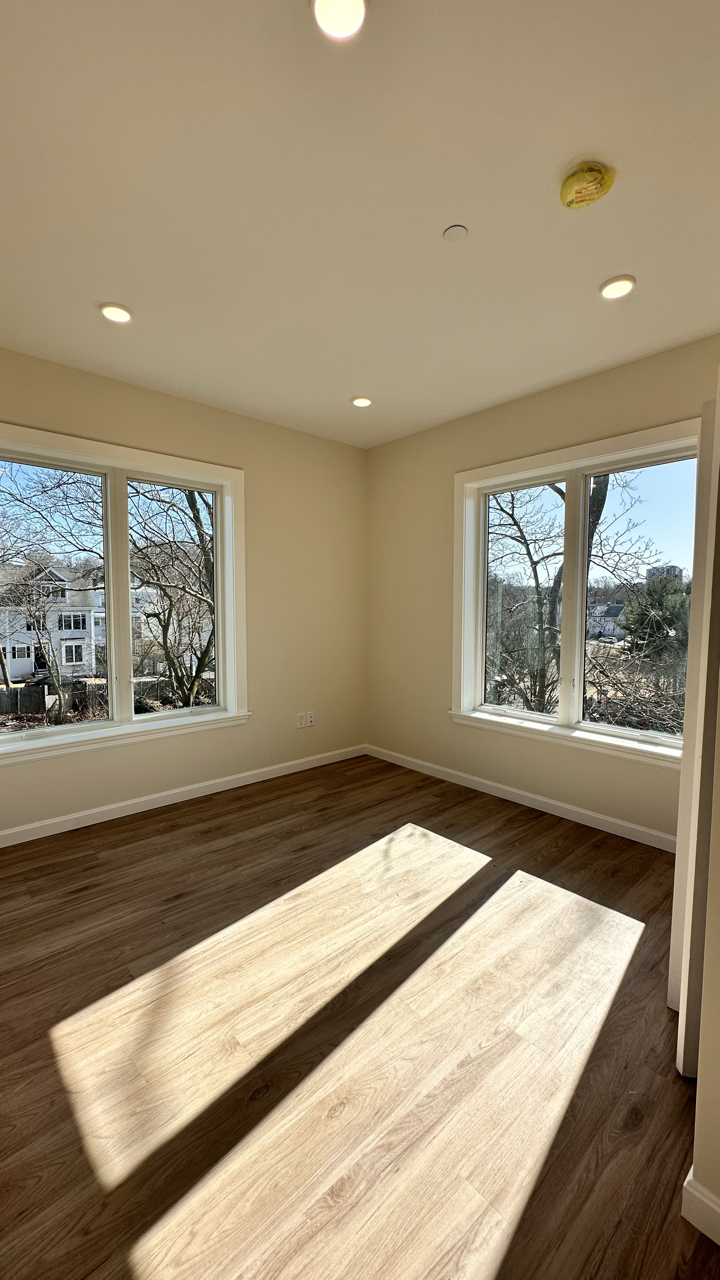 458 Washington St, Brighton