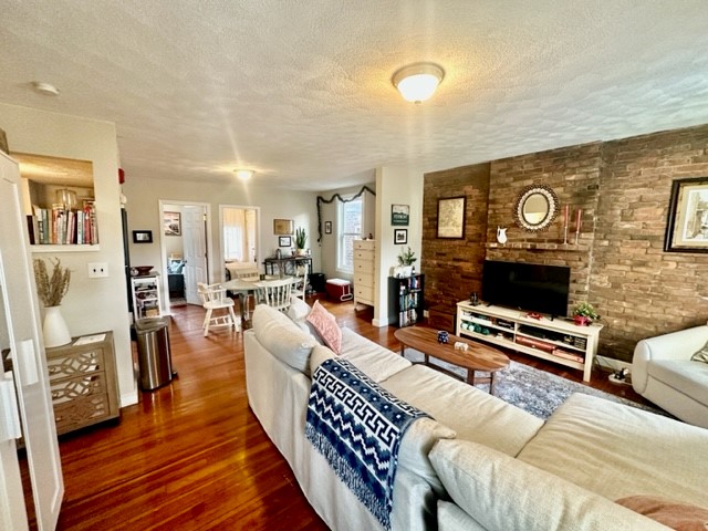 435 Hanover, North End