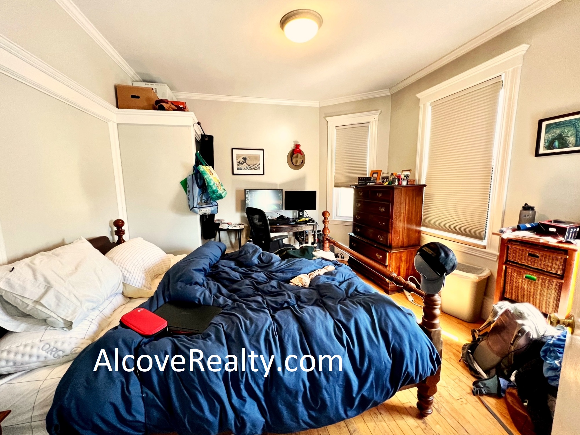 15 Farragut Ave, Teele Square