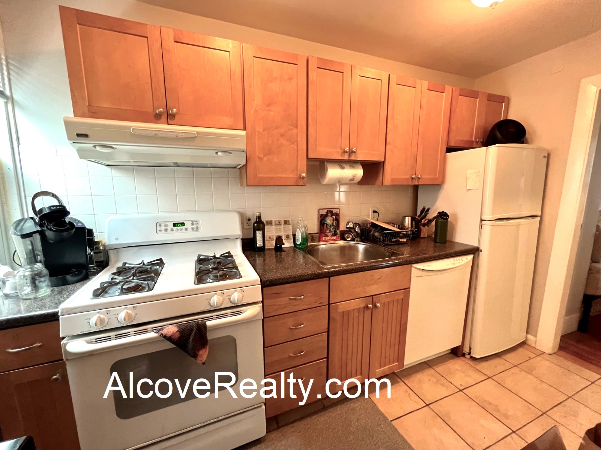 68 Raymond Ave, Teele Square