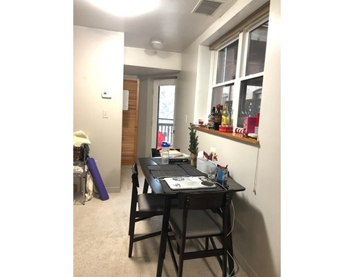 111 Gainsborough St, Fenway