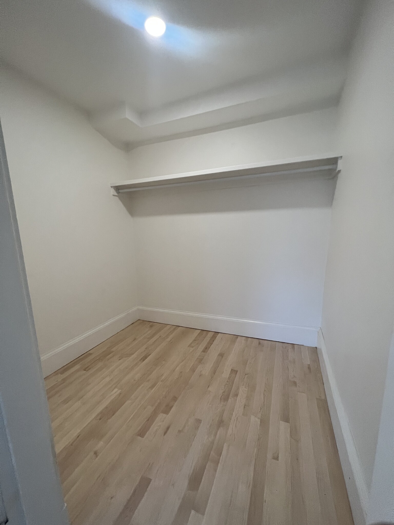 26 Bradlee Rd, Glenwood