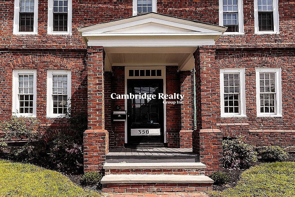 350 Riverside Ave, Medford