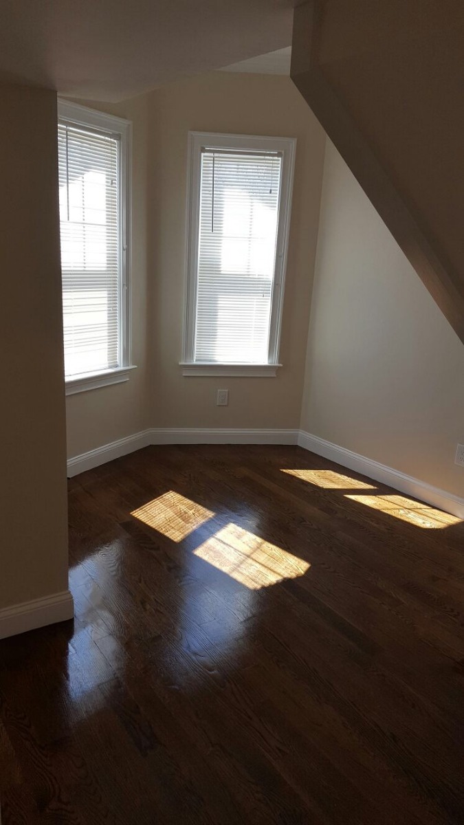 9 Cornwall St, Jamaica Plain