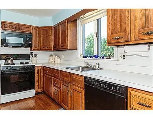 38 Floyd St, Waltham