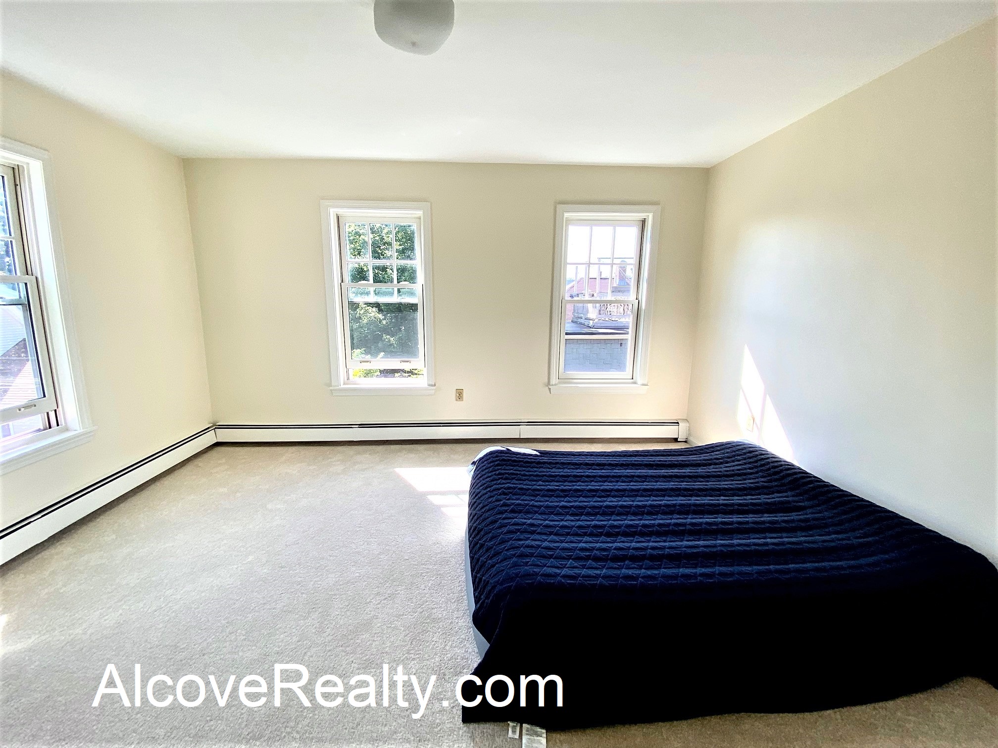 77 Liberty Ave, Davis Square