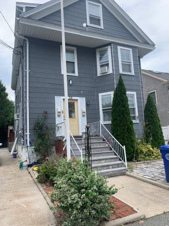 23 Indiana Ter, Newton