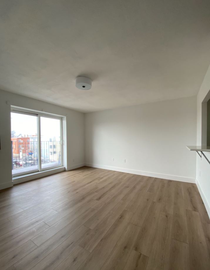 741 6th St, South Boston