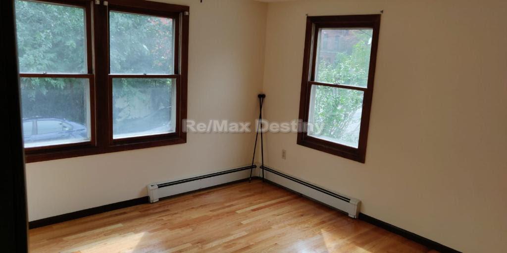 25 Hudson St, Neighborhood Nine