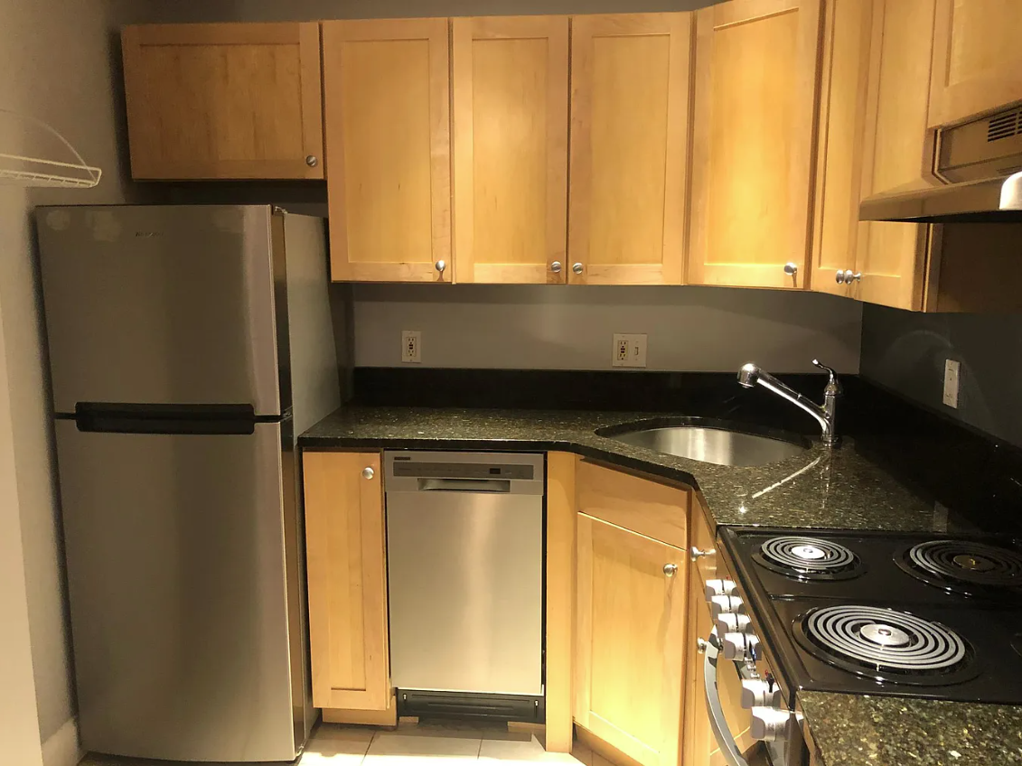 112 Sycamore St, Winter Hill