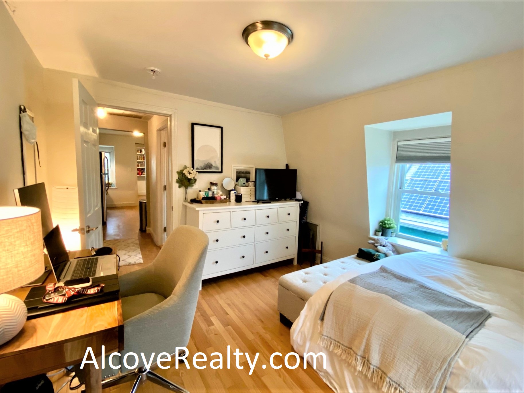 1 Mead St, Davis Square