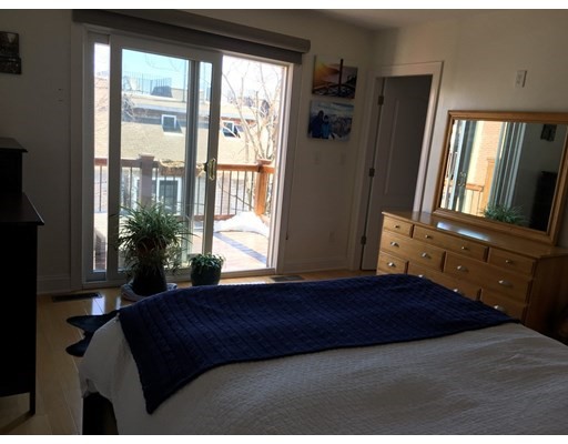 156 O St, South Boston