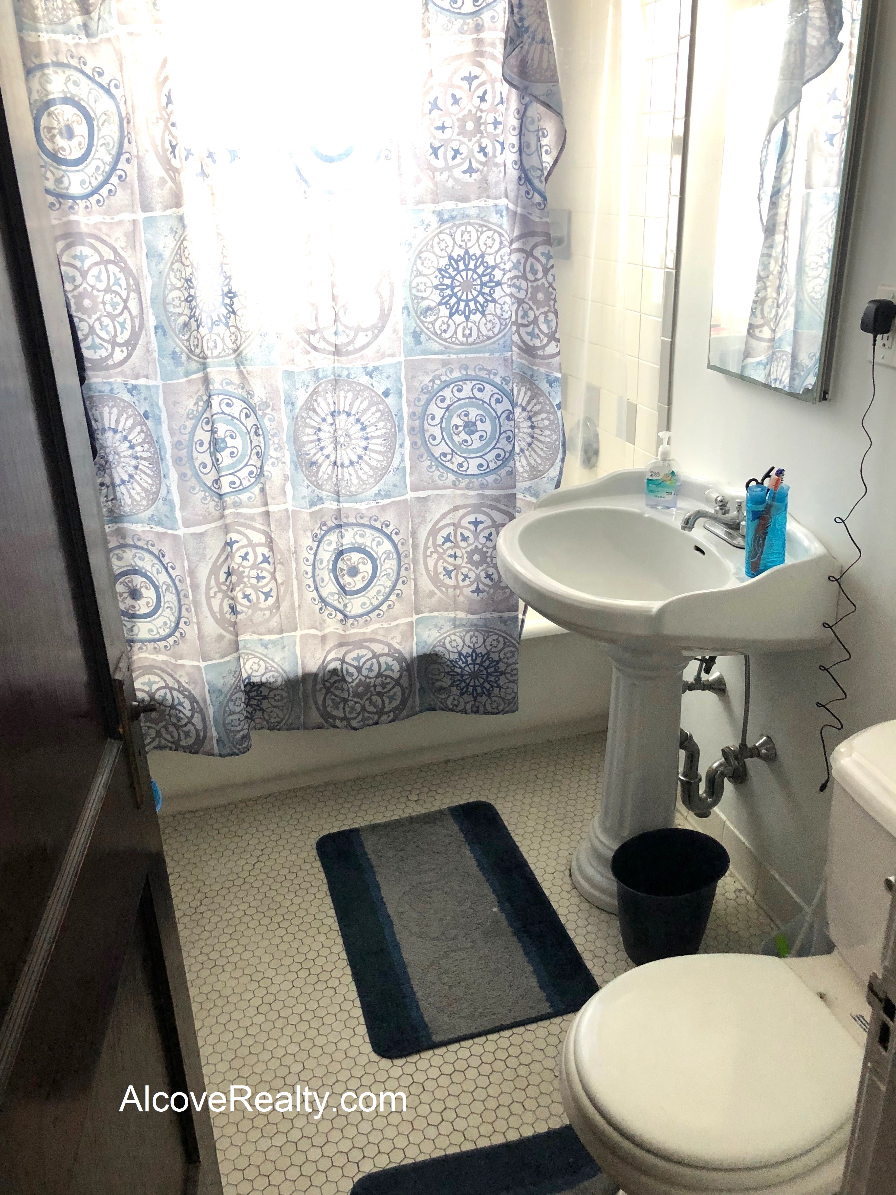 38 Day St, Davis Square